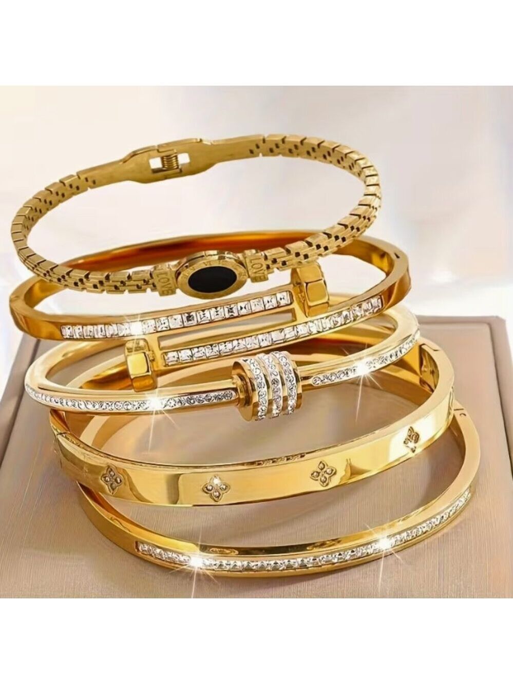 5pcs Set Elegant & Fashionable18k Gold Plated Stainless Steel Bracelet